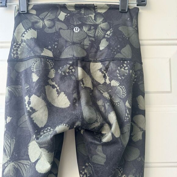 Lululemon Wunder Under Pant *Full-On Luon
Biggie So Fly Butterfly Size 4 - Picture 9 of 11
